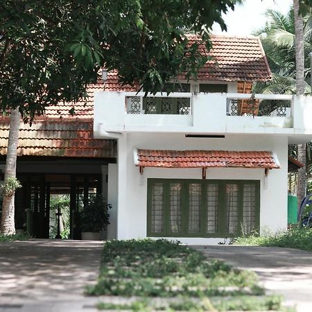 Готель Aanandakosha Ayurveda Retreat Thiruvananthapuram Екстер'єр фото